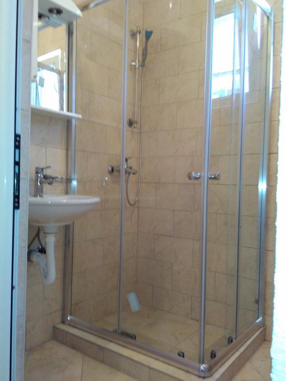 Lora Apartment *