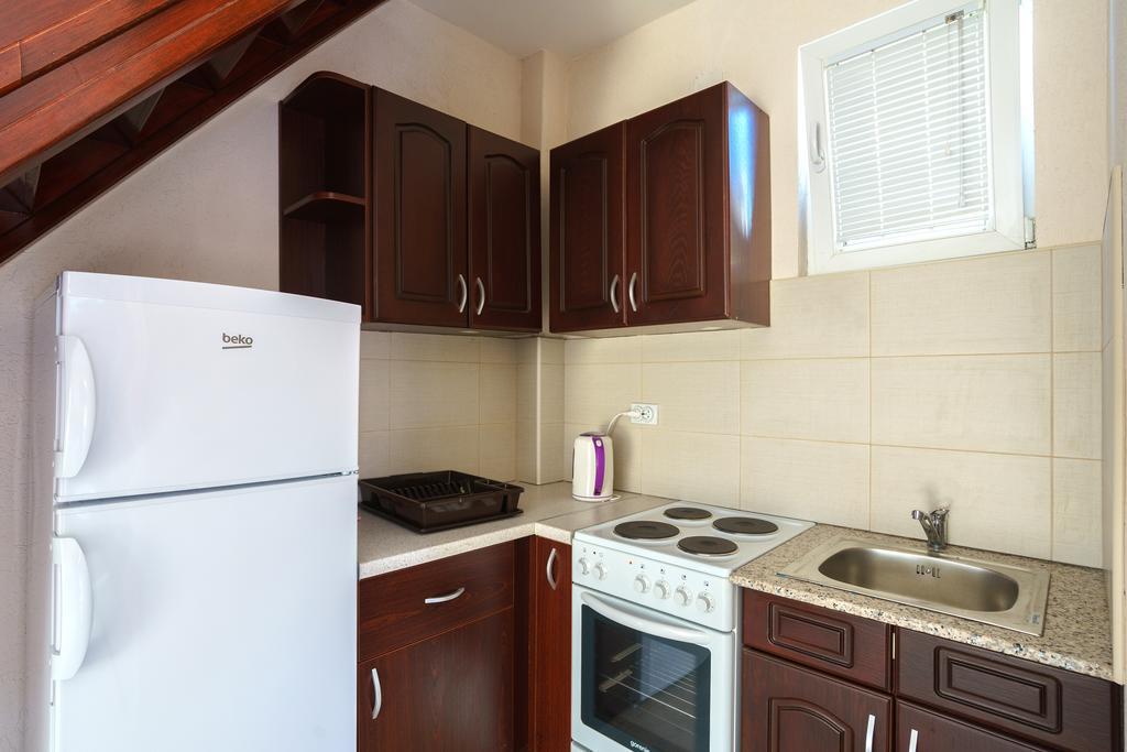 Apartment Lora *