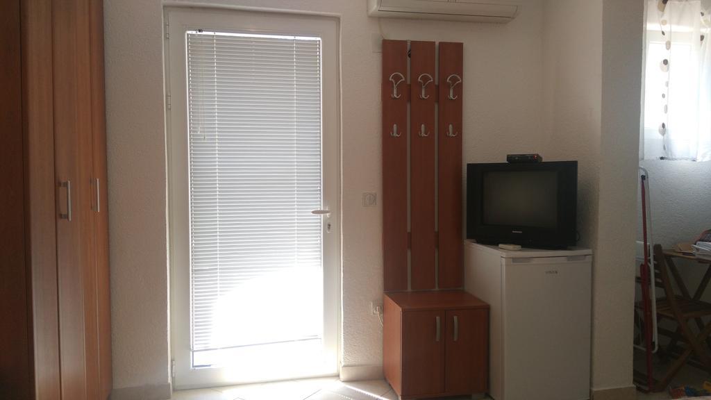 Apartment Lora