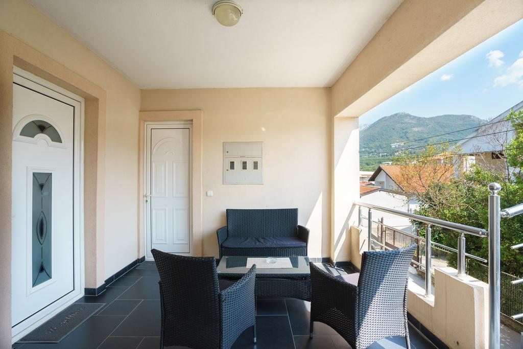Lora Apartment *